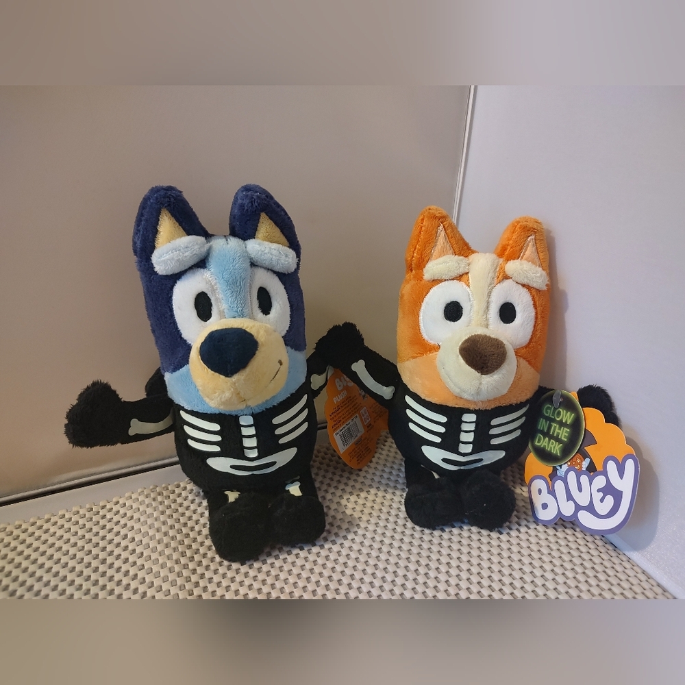 Bluey & Bingo Halloween Set Plush Skeleton Costume Glow In The Dark NWT 7"